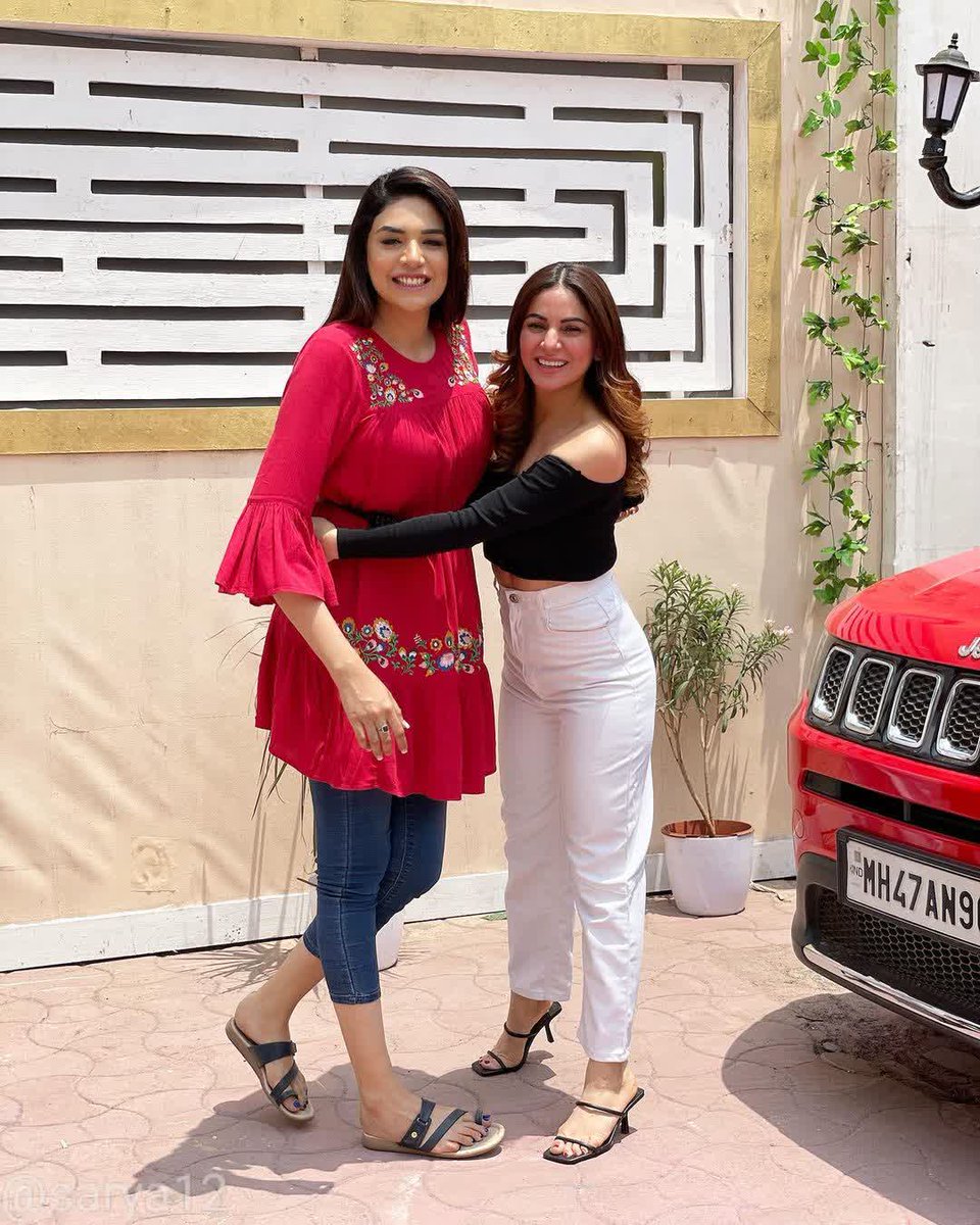 TheepanKumar17's tweet photo. ❤❤ #sisters #preetakisrishti #preeta #srishti #ShraddhaArya #anjumfaikh https://t.co/BmiCmiVL9M