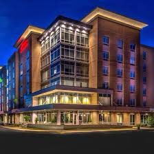 SportsChickBama's tweet photo. @Tyson_SteeleDA  ⭐️⭐️⭐️⭐️⭐️ Tyson Steele 5 star hotel he’s currently staying at in Tallahassee, Florida. He will be at the Miami and FSU game today. After he will be flying to Baton Rouge. To watch Georgia Vs LSU https://t.co/EvhYlrlR5j