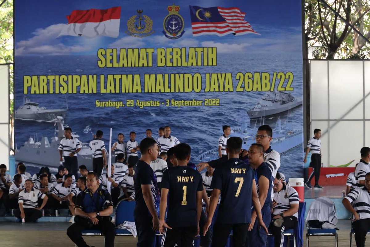 MPA_Barat's tweet photo. #MALINDOSport 

Kedua angkatan laut melaksanakan aktiviti SKJ-88, Bersepeda, Larian Pangkalan &amp; Sukan Bola Tampar. Acara ini memperkukuhkan lagi tali persaudaraan @tldm_rasmi &amp;  @_TNIAL_ 

@fmyeor 
@KD_LekiuFFGH30 
@KDSIS1503 
#ExMALINDOJAYA 26AB/22
#RPEX22 https://t.co/VtiPaBzu42
