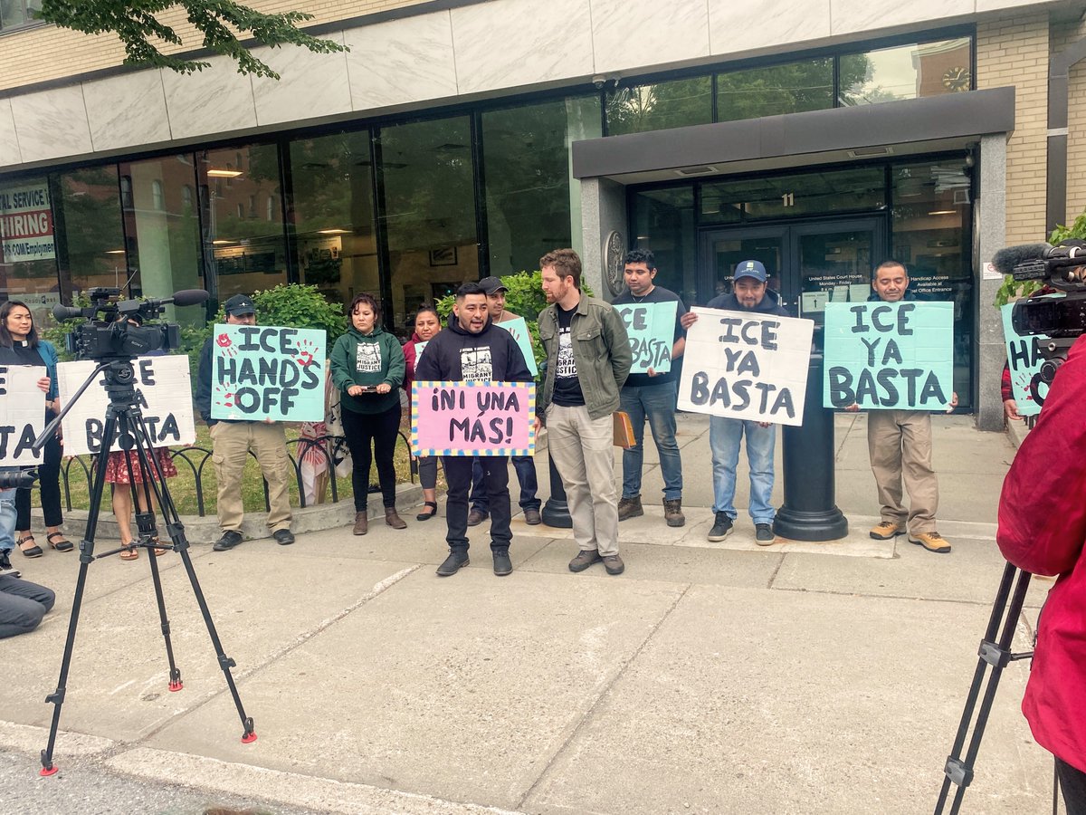 MigrantJustice's tweet photo. UPDATE: The Migrant Justice 10 continue to demand a stop to their deportations. Immigrant farmworkers get backing of 41 VT legislators and many more in latest filing with ICE. #vtpoli #not1more
https://t.co/7LqwKDgmlv https://t.co/q48tun7nAq
