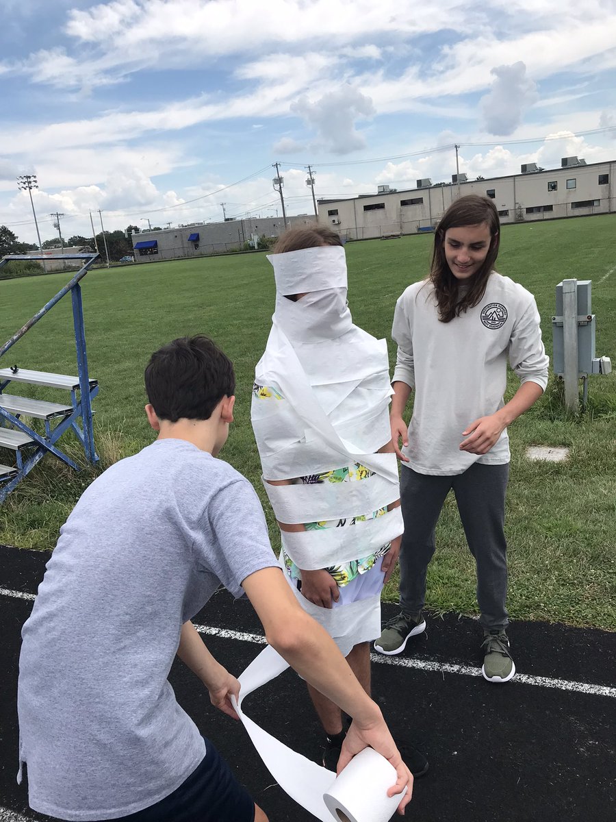 SmsVelocity's tweet photo. Welcome back Team Velocity!! Let’s have an awesome 22-23 school year. #springfieldstrong #teambuilding https://t.co/OG53N1MElW