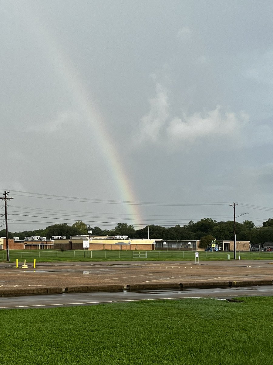 AndrewEDUTX's tweet photo. I always knew @Northside_AISD was a pot of gold but here’s proof for the rest of you! https://t.co/AGQop2lXM3