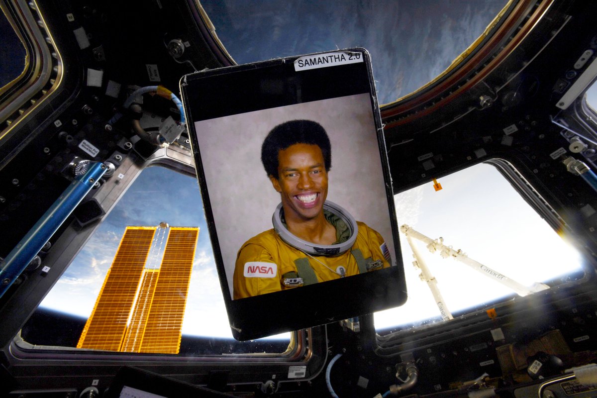 AstroSamantha's tweet photo. Nichelle Nichols passed away a month ago, but haling frequencies are forever open. She inspired many space careers and helped recruit the 1st female and minority astronauts – incl. Guy Bluford who became 1st African American in space 39 years ago today. #LLAP #MissionMinerva https://t.co/8iOm761Gf7