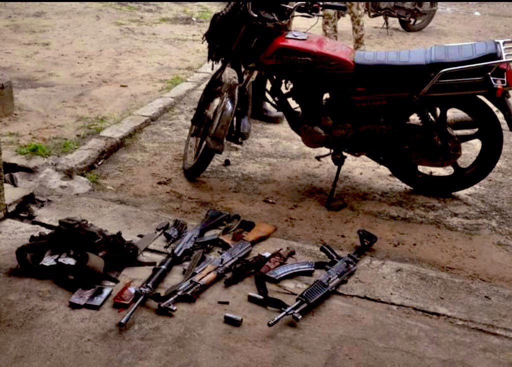 HQNigerianArmy's tweet photo. BREAKING: Troops of Operation Desert Sanity on Monday 29 August 2022 neutralized several ISWAP/BokoHaram terrorists during a successful night ambush operation around Tamsun Ngamdu general area in Yobe State. Troops also recovered weapons, ammunition, mobile phones &amp; a motorcycle. https://t.co/lSjVpXfAoc