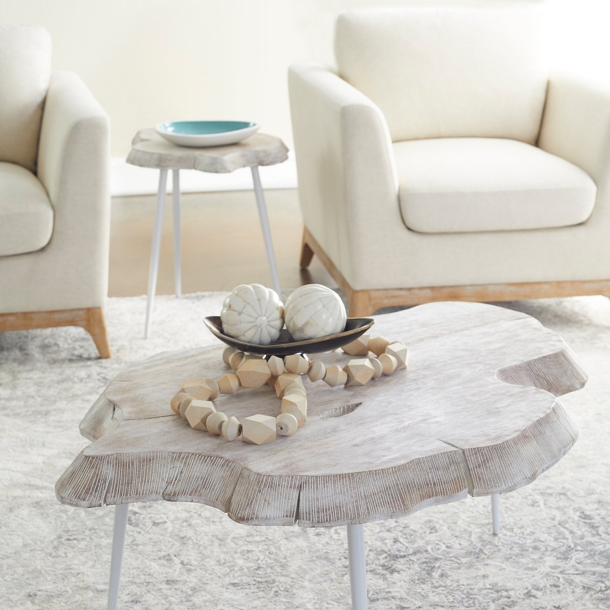 CyanDesignHome's tweet photo. On-trend with the latest in dΓ©cor, the Palmer tables don a distinctive shape and natural allure.
#CyanDesign #CoffeeTable #Table #SideTable #Wood #WoodFurniture #WoodDecor #WoodTable #Ardu #InteriorDesign #InteriorStyling #Decor #InteriorDesigner #InteriorDesigners https://t.co/esRLWhaWPm