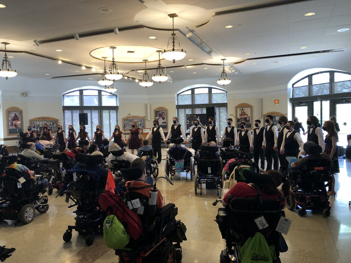 This Spring, Inglis House was fortunate to have a performance by a swing choir from Buffalo New York. Residents and staff from Inglis House were truly captivated by their performance of Broadway tunes and worship songs.