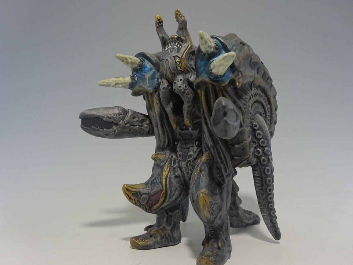 ウルトラ怪獣シリーズ スフィアメガロゾーアをリペイントしました 
