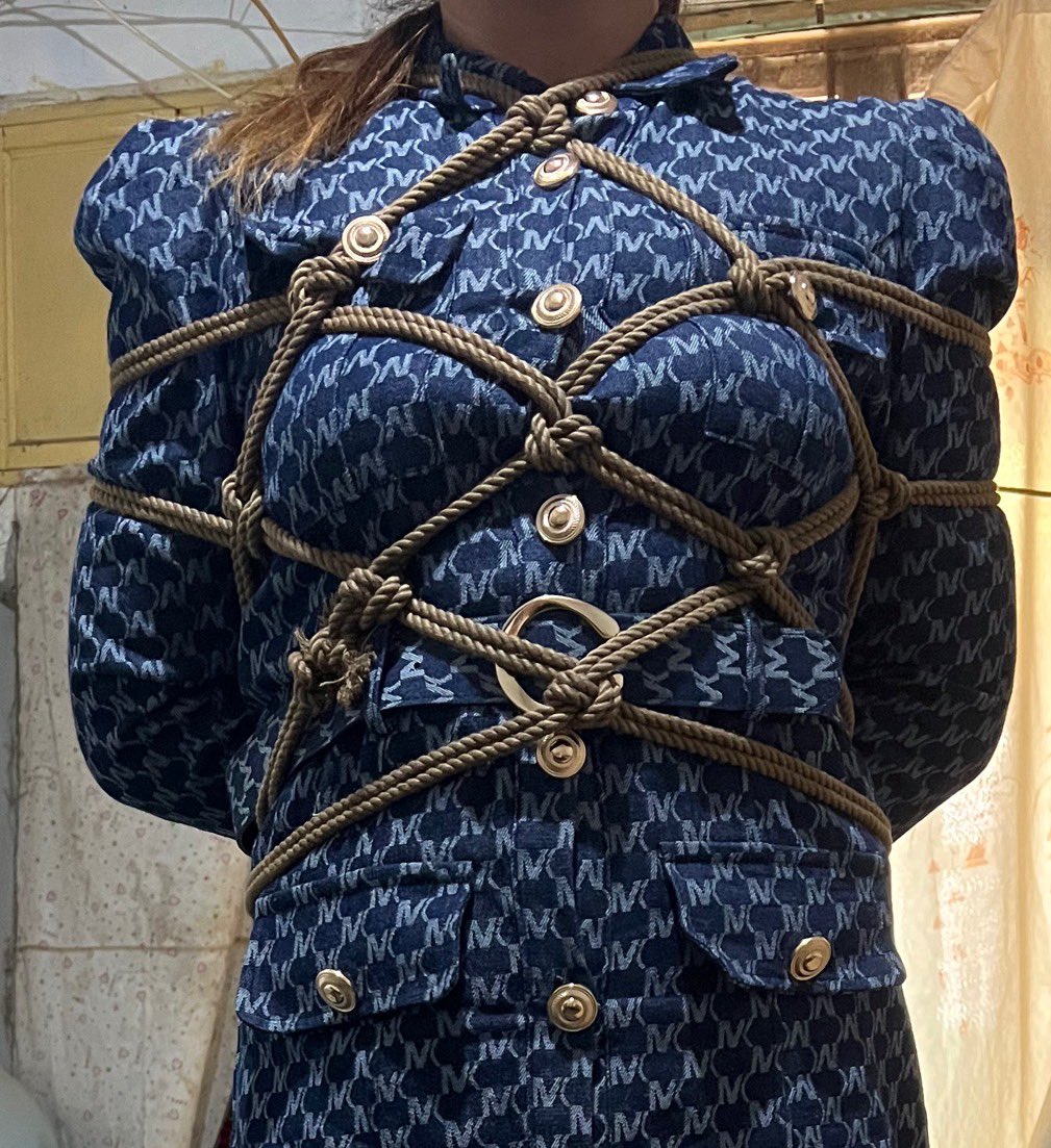 StartingMateri's tweet photo. 本人在北京读大学的大学生一名，有一定的绳艺经验，欢迎附近的女m找我约绳#绳艺 https://t.co/RTfwa5qlfc
