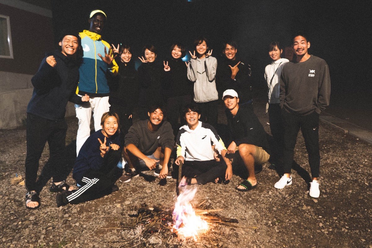TwolapsTC's tweet photo. TWOLAPS fam. https://t.co/ABZPHQicQh