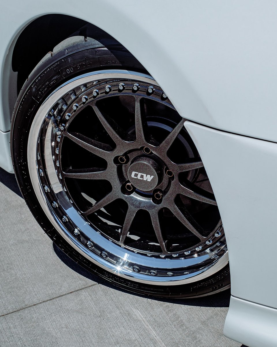CCWForgedWheel's tweet photo. Shine bright like a 💎

MKIV Toyota Supra on Gunmetal CCW D110's with polished lips. 

To get your set, visit us at: 
>> https://t.co/OOVbPPVdRL

#CCW | #CCWheels | #Forged | #CustomWheels https://t.co/4dNJrxA8z0