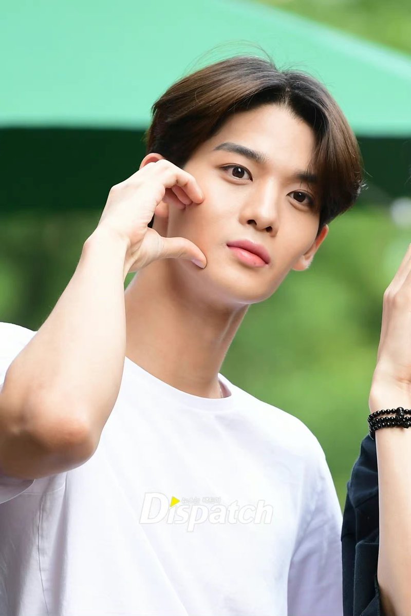 SFsainfoin's tweet photo. #CIX  #배진영 
#BAEJINYOUNG 
🌸🌸🌸🌸🌸
o(*////▽////*)q
bae～
🌸🌸🌸🌸 🌸
#裵珍映 
#ベジニョン 
#แพจินยอง
#fix 
#fanart https://t.co/19LhtVCsY1