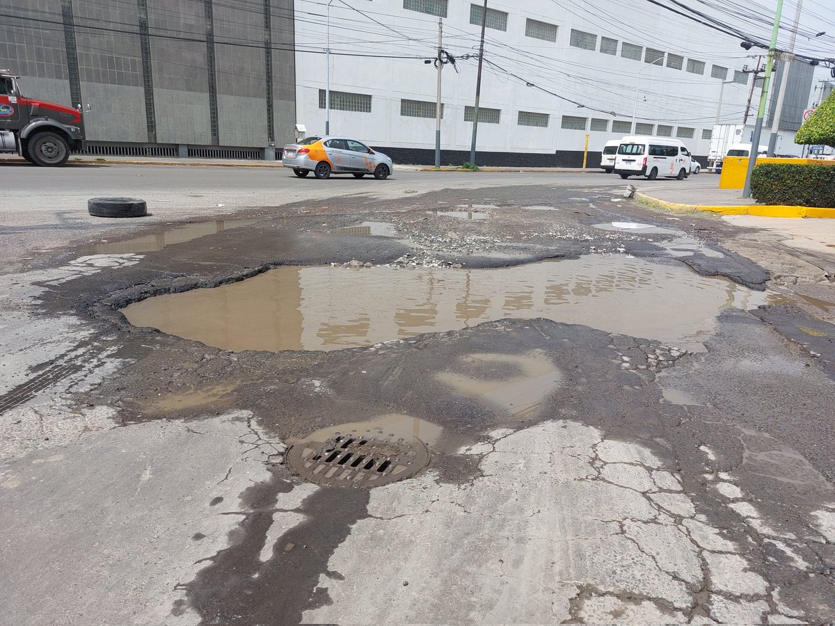 RealidadNaucal2's tweet photo. El Gobierno de #NaucalPAN inaugura alberca Olímpica.

Como una medida para fomentar el deporte, el gobierno de #Naucalpan inaugura alberca Olímpica, la cual estará abierta a todo público y será sin fines de lucro.

@GobNau https://t.co/qDiYVwD7w7