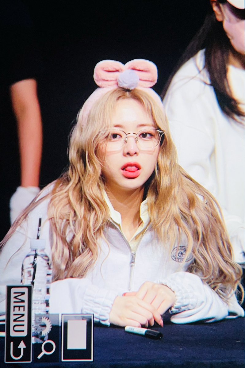 snowyscenes's tweet photo. 220830 팬사인회 프리뷰
넘 오랜만이다 그치💝🐰

#있지 #유나 #신유나 #ITZY #YUNA 
@ITZYofficial https://t.co/2LkS0XwhFm