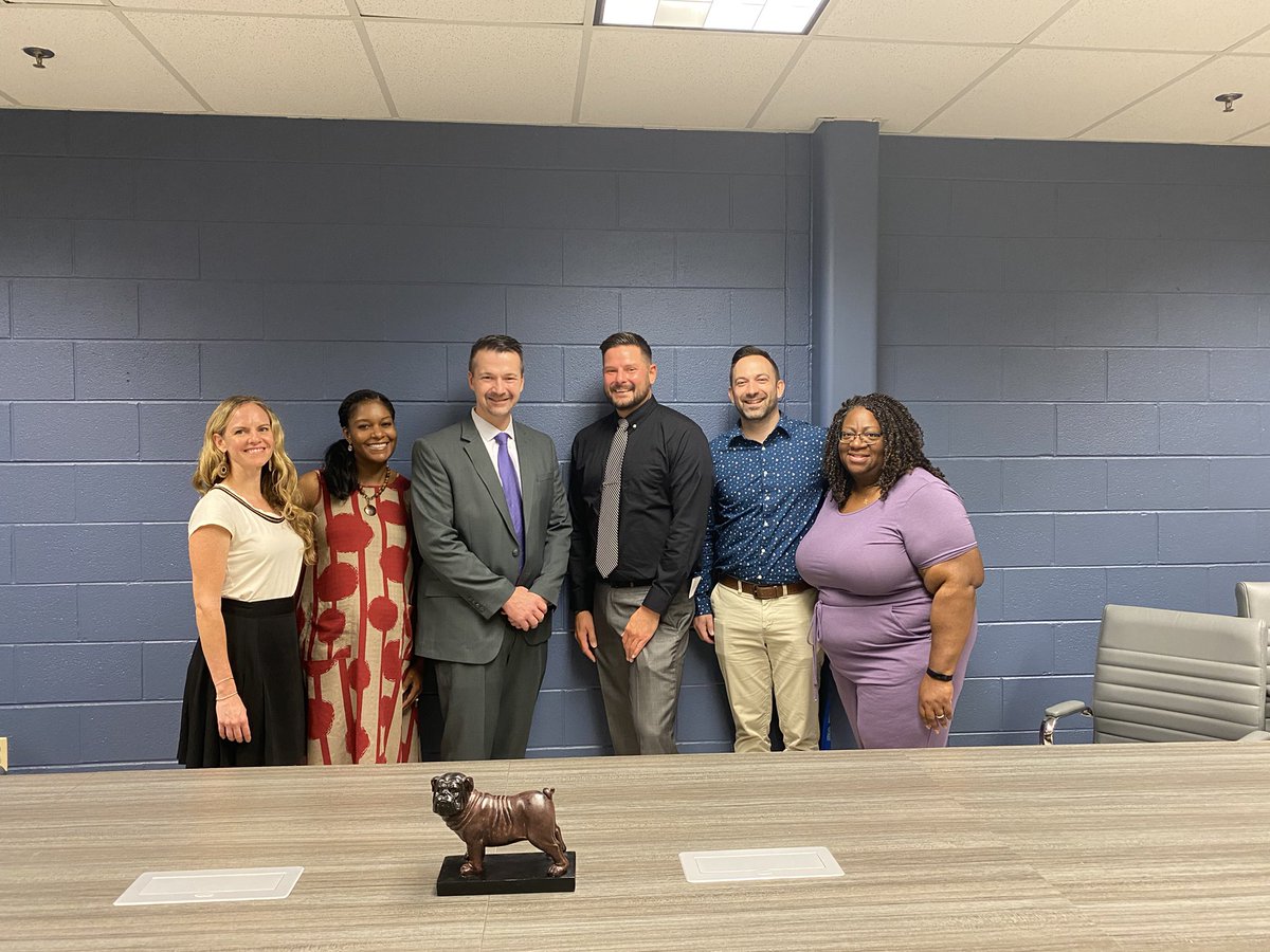 Starting off the morning with Principal Intern <a href="/PBilock/">Patrick Bilock</a> and the <a href="/wchsbulldog/">churchillhighschool</a> admin team! ☀️