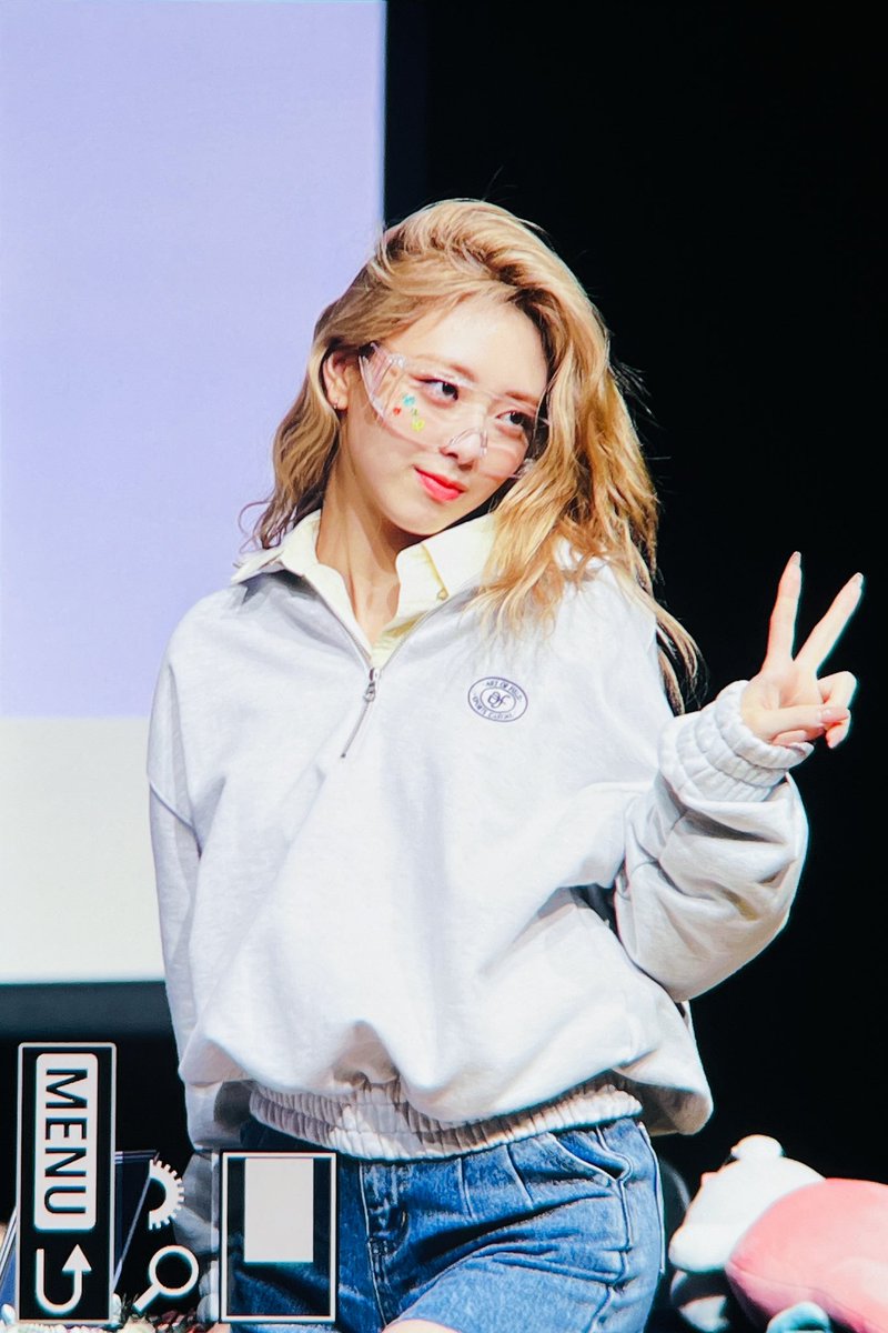 snowyscenes's tweet photo. 220830 팬사인회 프리뷰
갓경 미쳐따✌🏻💕

#있지 #유나 #신유나 #ITZY #YUNA 
@ITZYofficial https://t.co/88SmdoWa83