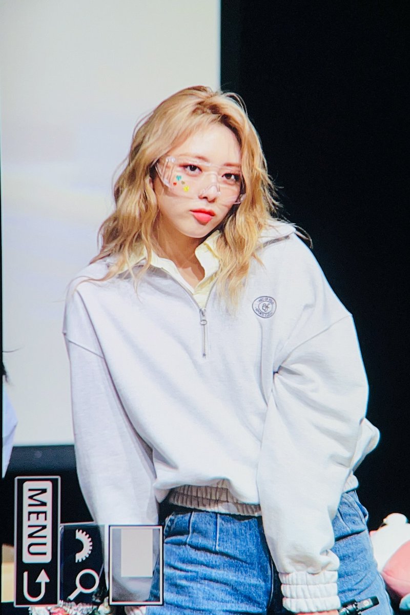 snowyscenes's tweet photo. 220830 팬사인회 프리뷰
갓경 미쳐따✌🏻💕

#있지 #유나 #신유나 #ITZY #YUNA 
@ITZYofficial https://t.co/88SmdoWa83