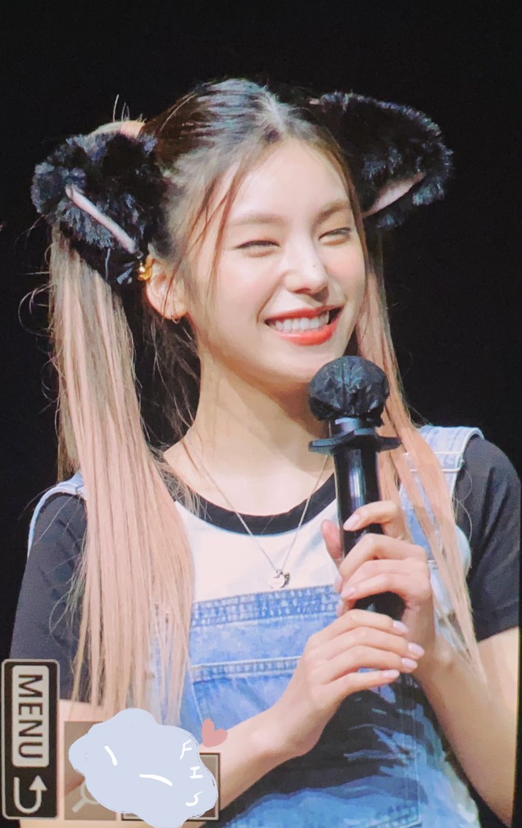 220830

#YEJI           
#예지           
#ITZY            
#있지