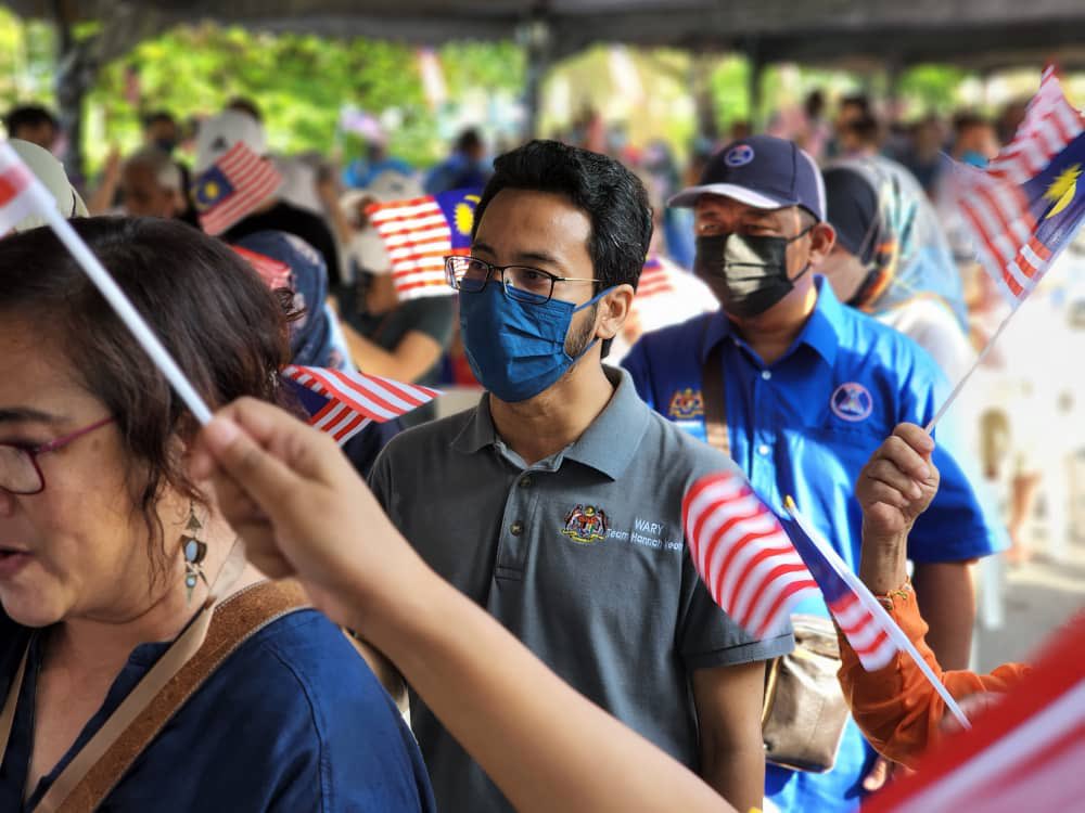 normiswary's tweet photo. #MaknaMerdeka buat saya?
Kita rasa selamat dan bahagia berada di kalangan pelbagai bangsa & agama tanpa dinilai dengan warna kulit dan tidak pula mendabik dada mendakwa Malaysia ini milik golongan tertentu sahaja. https://t.co/hErzkqpOaz