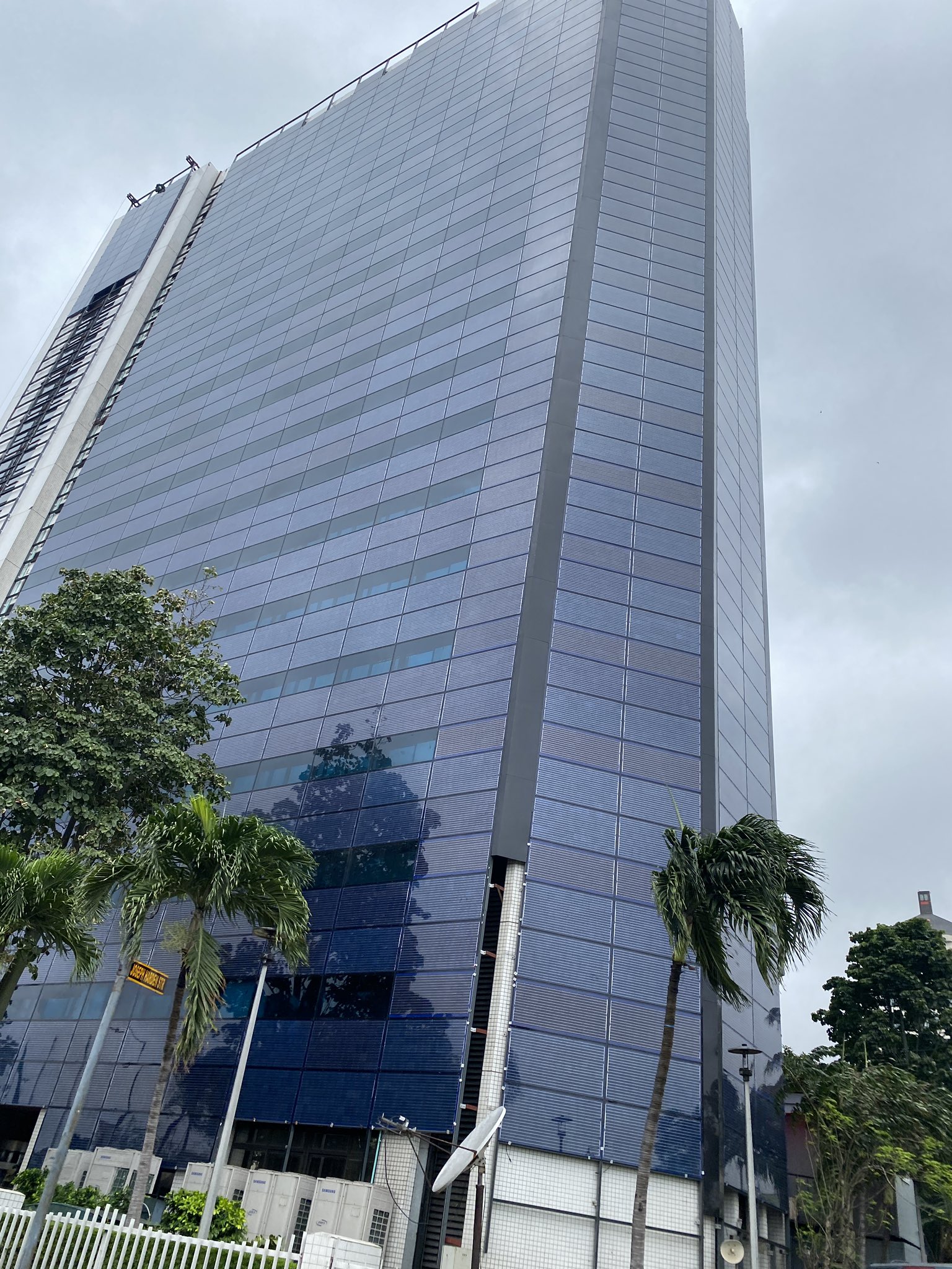Em Loto On Twitter Sterling Bank Covering Their HQ With Solar Panels em-loto-on-twitter-sterling-bank-covering-their-hq-with-solar-panels