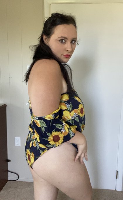 Hey babes how are you ? 💋 https://t.co/BJlcqCKAme