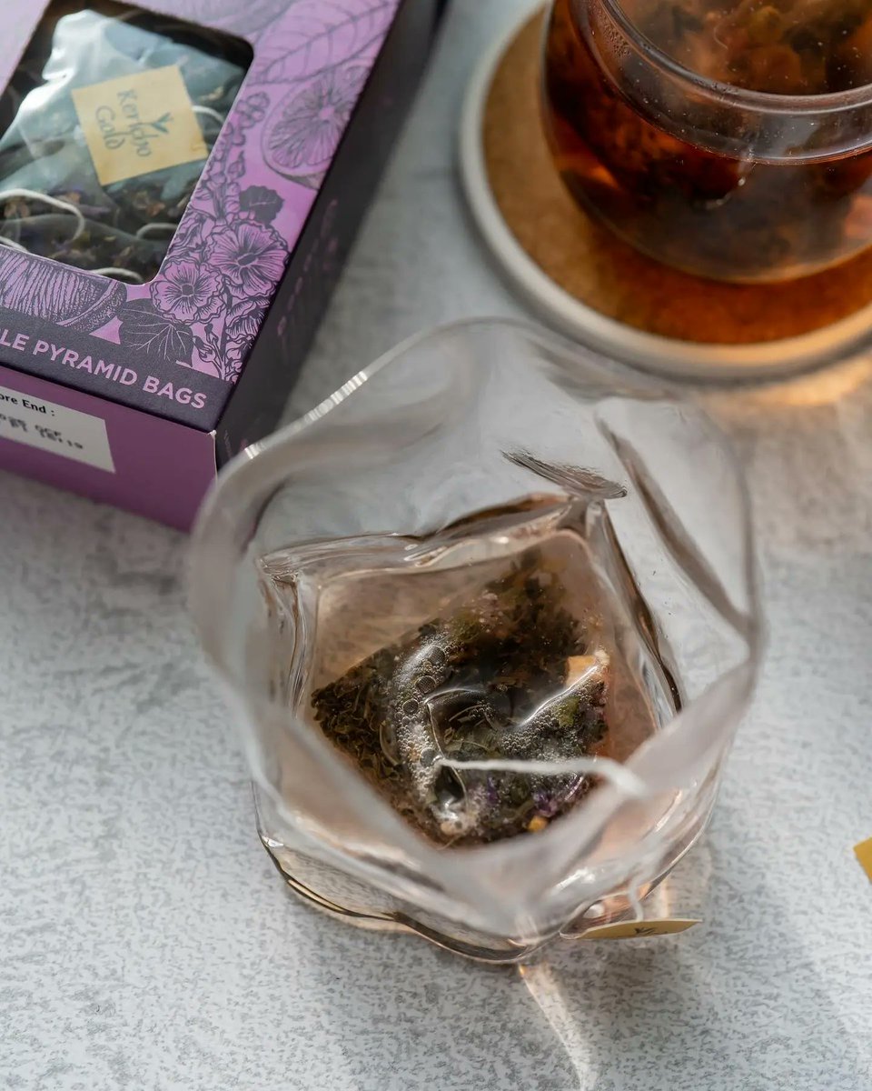 Purple Tea is a rare type of tea made from purple leaves sourced from Kenya and contains great health benefits.

📷: <a href="/teaist12/">aiko yajima (Teaist)</a>

#KerichoGold
#MyTea