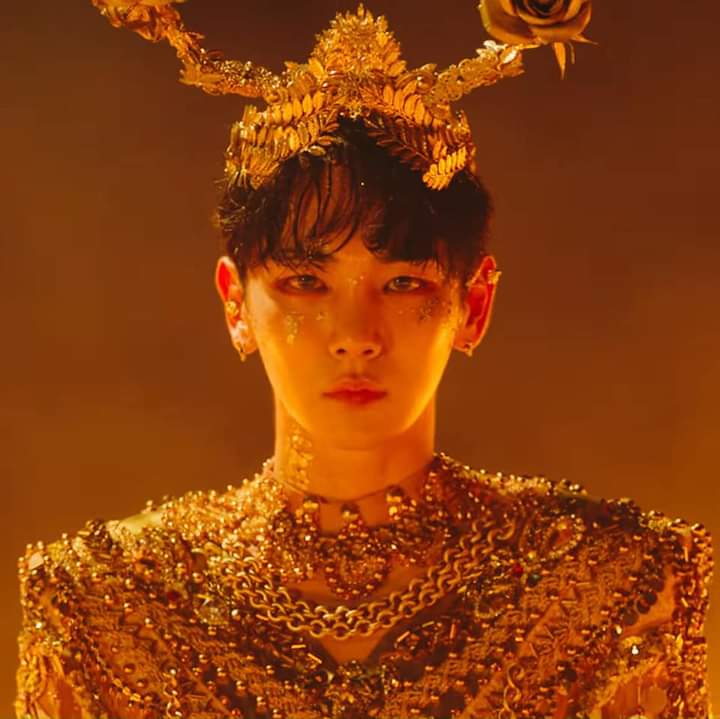 shawbabyz's tweet photo. Que o Kibum é um dos maiores artistas solo isso não é segredo para ninguém, ele trás a pegada do Kpop raíz mas com uma classe e diferentes sonoridades sem igual! Além de participar de todo o processo criativo, é simplesmente uma obra prima! Eu posso morrer agora e
#KEY_GASOLINE https://t.co/fqtkTpiCoV
