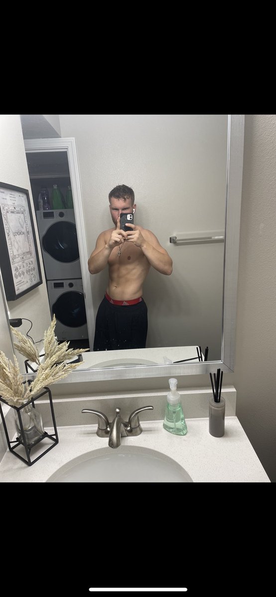 DrewTwoods's tweet photo. Is Transformation Tuesday still a thing? Hard work pays off. What 6 months can do for ya. Down a grand total of 60lbs https://t.co/XHfnQdUIY2