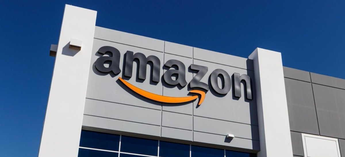 AuthorMagaz's tweet photo. ‘Amazon Is Too Big to Listen to Anyone’: Dum-Dums Says It Is Losing Millions to Amazon Seller Scam
Amazon isn’t able to stop a coterie of sellers drop-shipping products from Sam’s Club to consumers — which is against Amazon’s policy 
https://t.co/6OYenqq3ml https://t.co/YwsVVfqm95