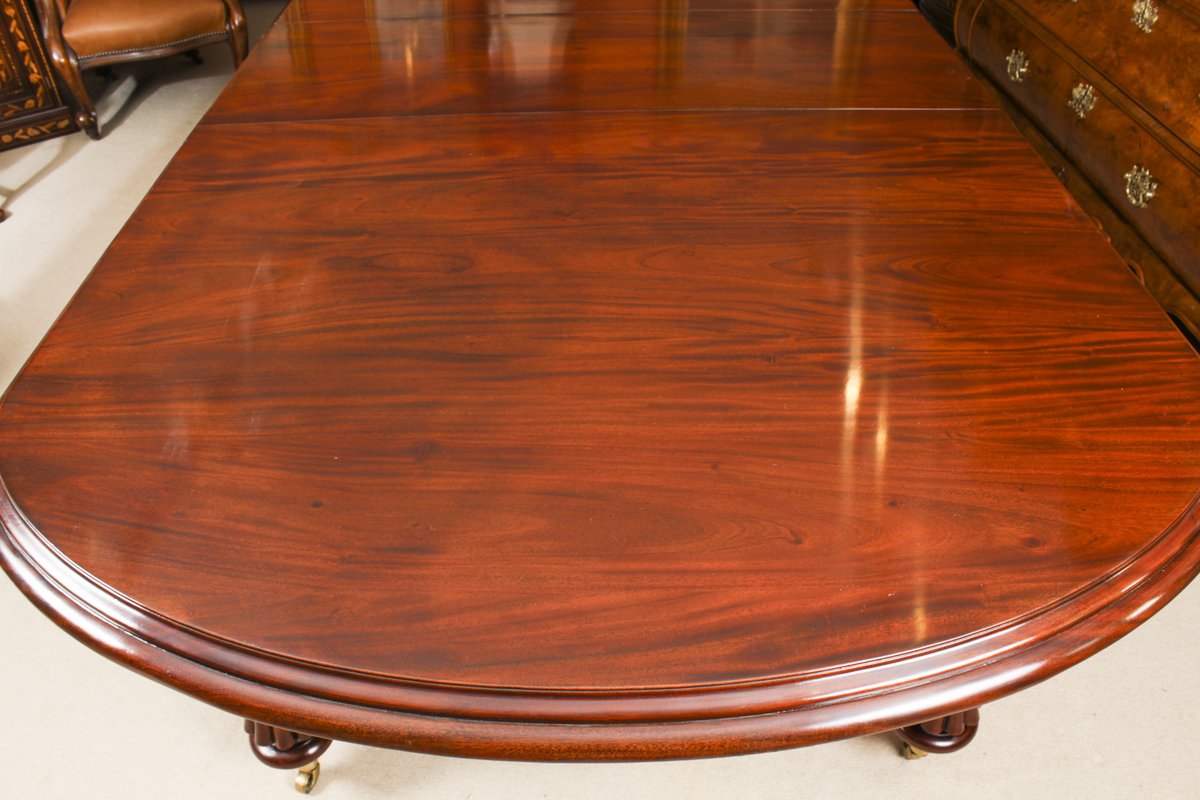 Regent_Antiques's tweet photo. A stunning #vintage Victorian Revival flame #mahogany extending dining #table, dating from circa 1950.
https://t.co/b6R8IupYdf
#vintagefurniture #vintagetable #tables #diningtable #mahoganyfurniture #extendingtable #homefurniture #furniture https://t.co/uW8YMyF26d