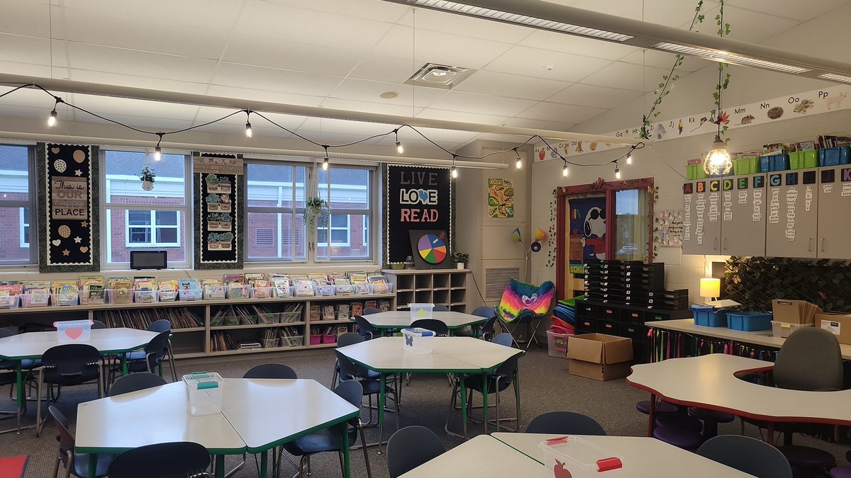 My room is almost ready for a new school year!  Can't wait to meet my new 2nd grade friends!!