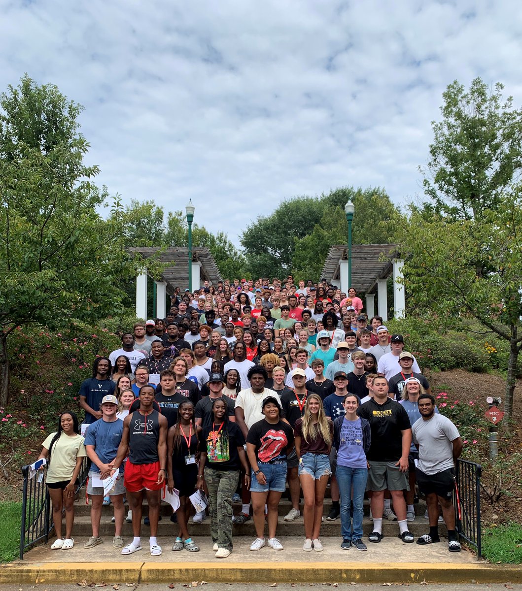 LaGrangeCollege's tweet photo. Hats off to the Class of 2026 for completing their first week of classes! https://t.co/BnuEHDpx0Y