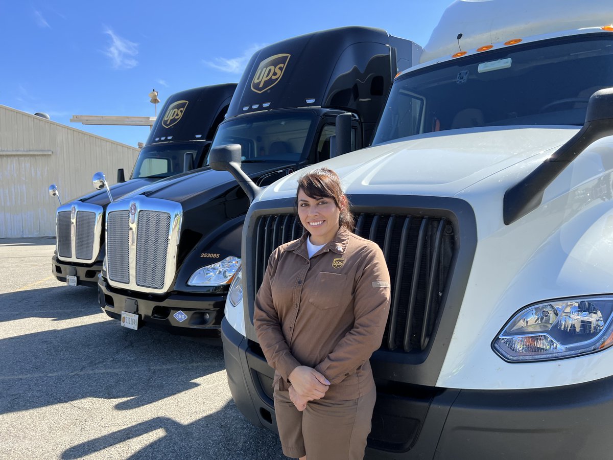 WomenInTrucking tweet media