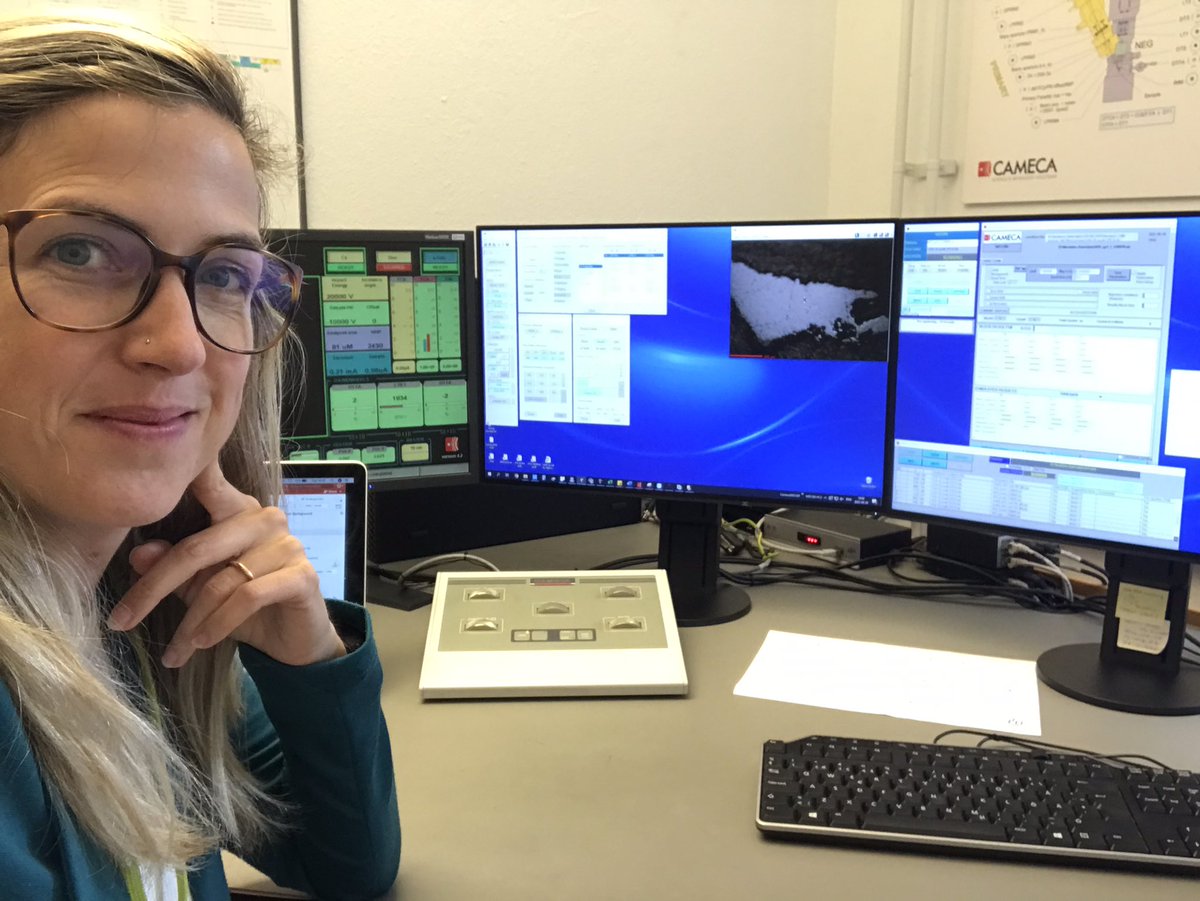 BrunaBCarvalho1's tweet photo. Tired face but #happy ‼️ It was a successful day at the #SIMS and tomorrow there is more! 💪🤓 #WomeninScience  #meltinclusions @GeoUnipd https://t.co/fpPxAA22EM