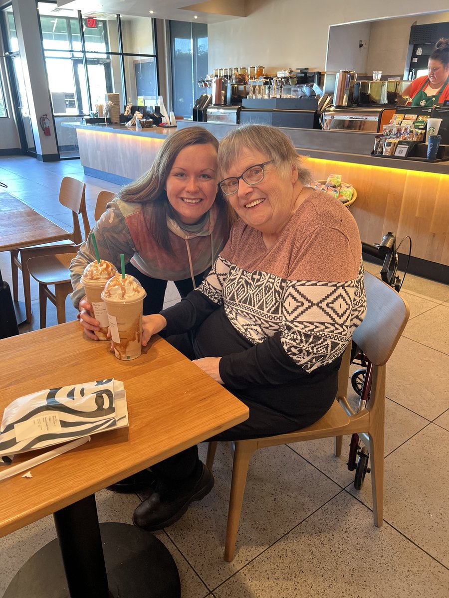 CCRIRylie's tweet photo. The best coffee date 💗 #TeamCCRI #ILoveMyJob @CCRIMoorhead https://t.co/jpkI1ZdLA4