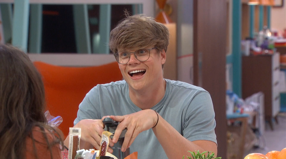 89razorskate20's tweet photo. 🦩WEEK 8, RT &amp; LIKE If You’re Team KYLE! #BB24 https://t.co/SbJV1JjzdI