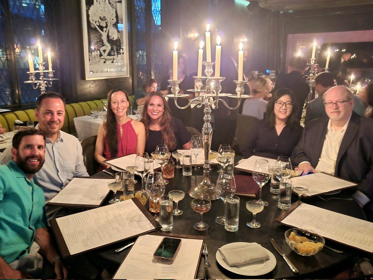 AdvocateSurgery's tweet photo. Trauma attendings in the wild ๐
#traumatuesday #mapleandash #workfam #attendinglife https://t.co/bXmum5vkrV