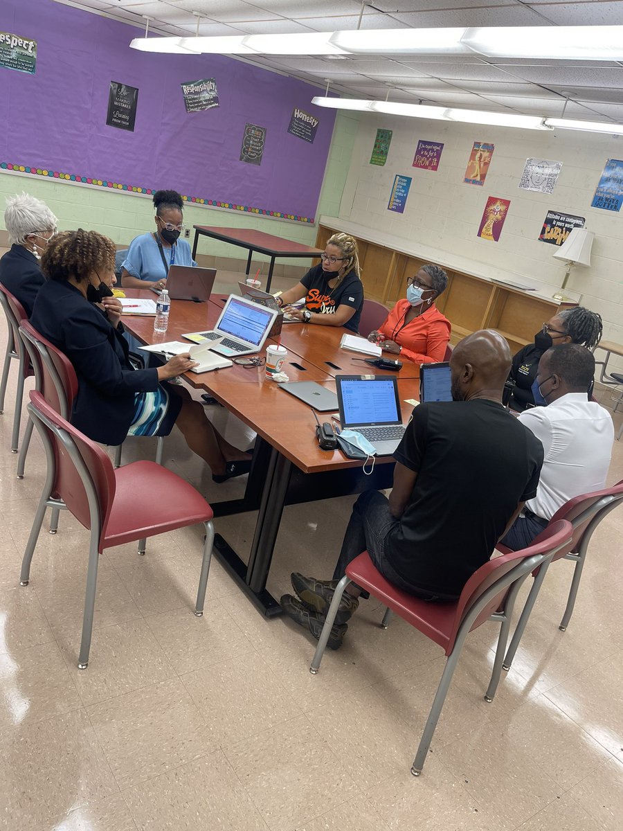 FHSPats's tweet photo. Friendly’s SEL Team (PPW, CIRT, Security, Admin, and ALC coordinator) collaborate to identify students who need support in mental health, behavior, and academic achievement. #progressivediscipline @IsleyMcClure @APEmjay @HSAssocSupt https://t.co/FUxVsbKznC