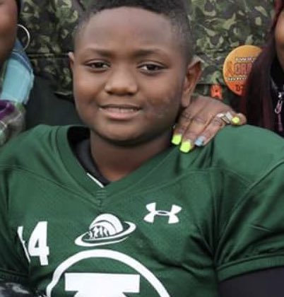 zxch_t's tweet photo. Different time, same love ❤️ 🏈 https://t.co/YfcFKmMW9W