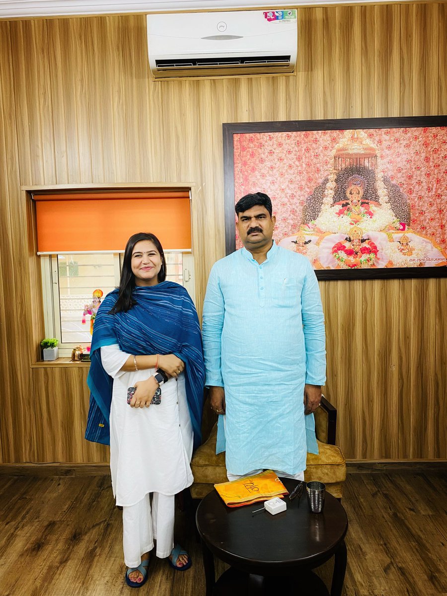 आज लखनऊ में भारतीय जनता पार्टी उत्तर प्रदेश के संगठन महामंत्री आदरणीय श्री धर्मपाल जी भाईसाहब से मिलकर आशीर्वाद प्राप्त किया।
<a href="/idharampalsingh/">Dharampal Singh</a> <a href="/BJP4UP/">BJP Uttar Pradesh</a>