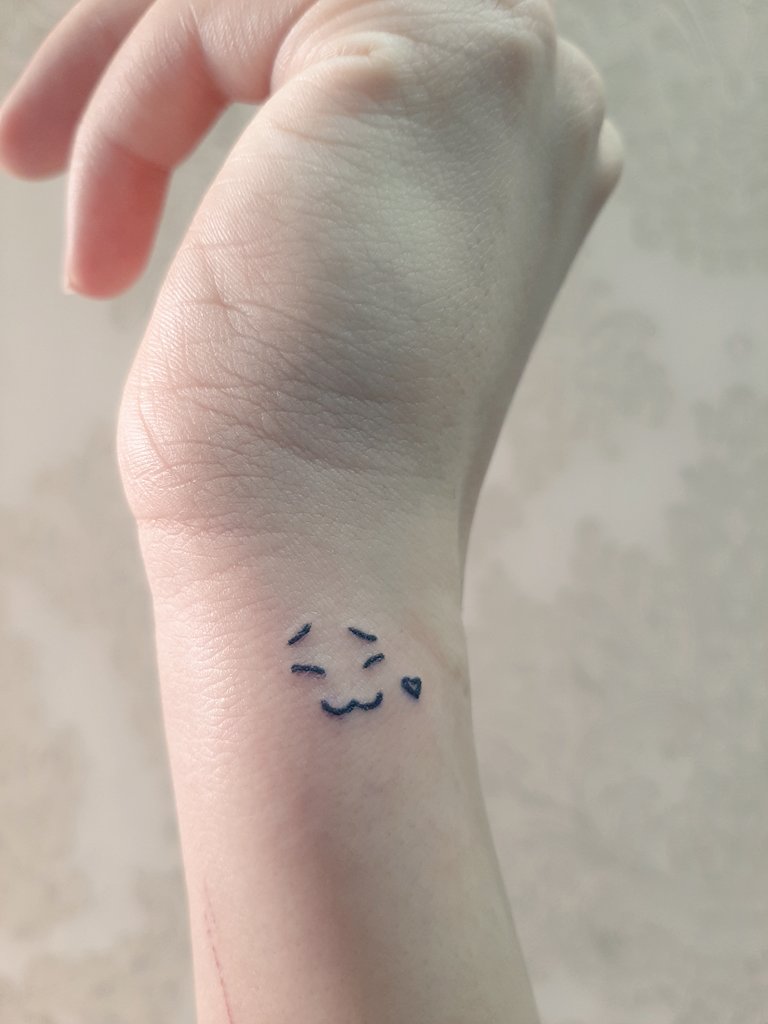 FATEMEERIE's tweet image. بچه‌هااااااااااااا😭😭😭😭😭😭
بالاخره زدم😭😭😭😭
دارم جر میخورم از ذوق

CHEN #엑소첸 #엑소 @weareoneEXO @layzhang @B_hundred_Hyun