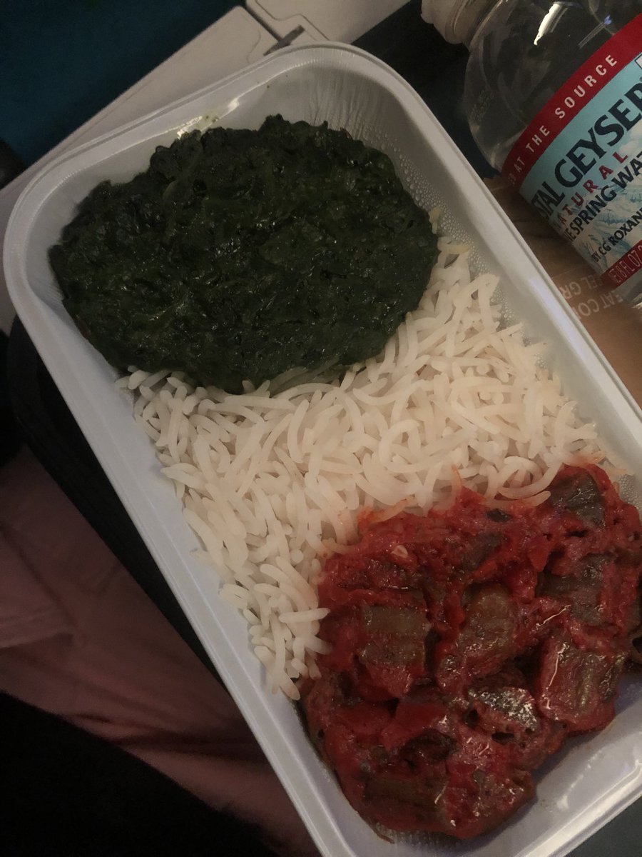 Lucim_17's tweet photo. Lovely to be served the Italian flag for my meal on the plane the other night @British_Airways pls enlighten me to what this actually is cause I refuse to believe it’s for humans https://t.co/qQkoDFXV9q