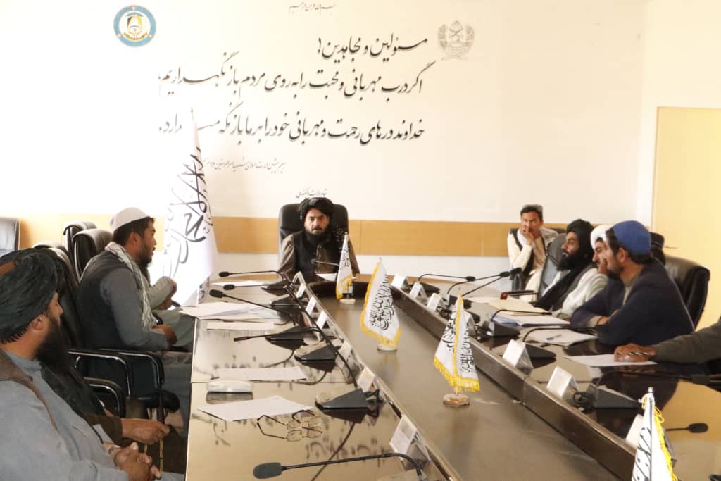 FDM_MOI's tweet photo. جلسه کمیته حل منازعات املاکی ولایت دایکندی، قبل از ظهر امروز به ریاست محترم حاجی خلیل، رئیس دفتر مقام ولایت دایکندی دایر گردید. در این جلسه مروری بر مصوبه‌‌های جلسه قبل صورت گرفت و از تطبیق مصوبه‌ها اطمینان حاصل شد. https://t.co/RiyuF8dQRR
