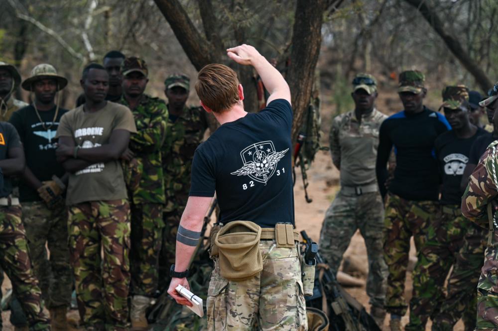 USSOCAF's tweet image. U.S. #SpecialOperationsForces conduct weapons familiarization training with members of the Kenyan Army during a Joint Combined Exchange Training. 

JCETs ensure U.S. #SOF are fully trained in their fundamental skills to support U.S. national security objectives.