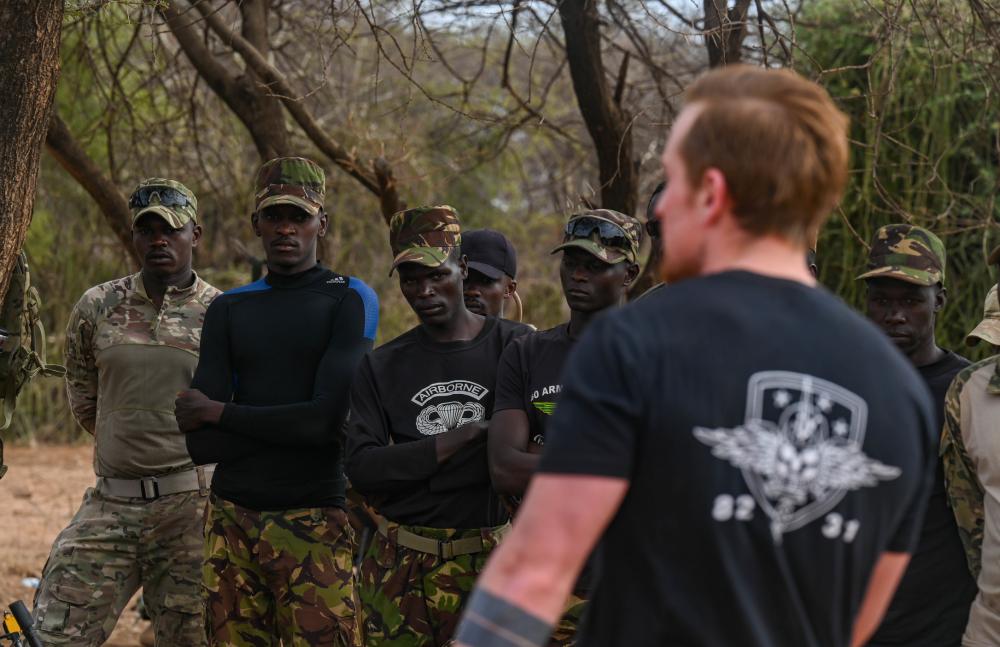 USSOCAF's tweet image. U.S. #SpecialOperationsForces conduct weapons familiarization training with members of the Kenyan Army during a Joint Combined Exchange Training. 

JCETs ensure U.S. #SOF are fully trained in their fundamental skills to support U.S. national security objectives.