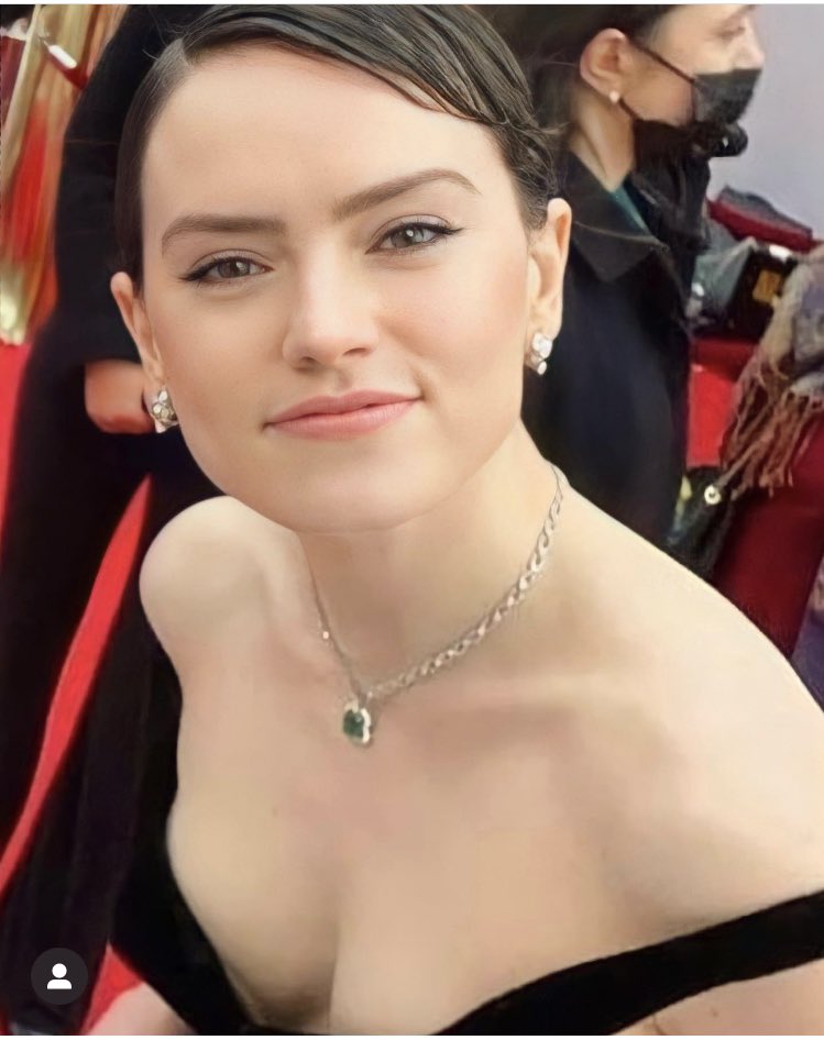 comfort for daisy ridley stans on Twitter "Daisy Ridley the one and