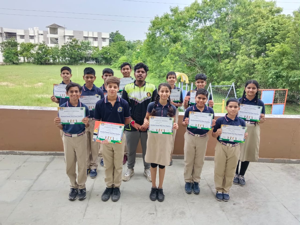 MauryanHigh's tweet photo. Inter school patriotic dance competitors from Mauryan..
#WeAreMauryans #WePrepareMauryans #MauryansForever #MauryanHigh #MHS #VadodarasGurukul #vadodara https://t.co/Iivhfosf7f