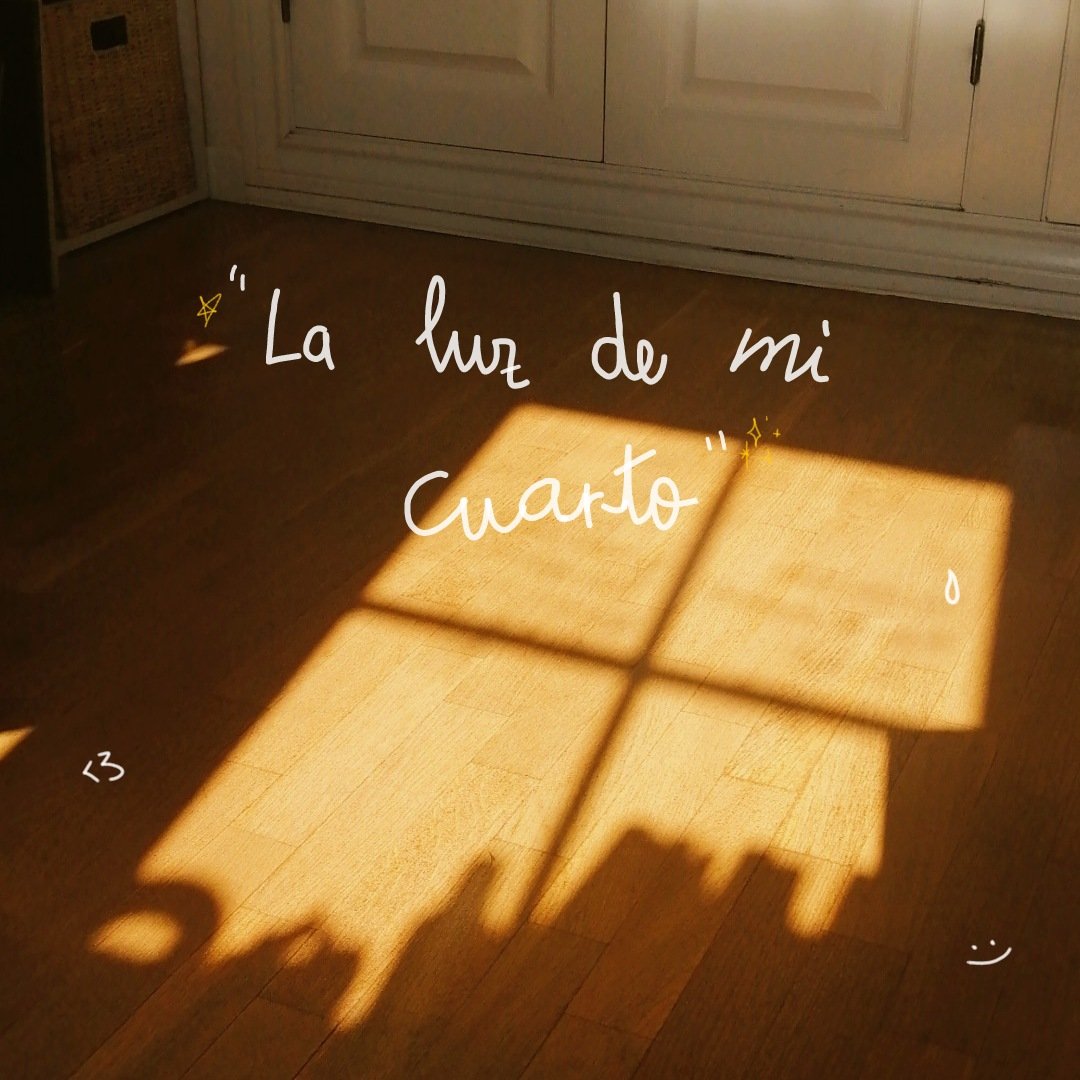 soosiedp's tweet photo. 🌟EL SÁBADO 3 POR LA NOCHE SALE "LA LUZ DE MI CUARTO"🌟
Ha sido un proceso larguísimo. @_garayoa_ ha producido el disco d mis sueños :) Me siento muy feliz d compartirlo con vosotros, con la gente q me escucha y q de verdad disfruta lo q hago. Un abrazo gigante desde mi cuarto ✨ https://t.co/DvLEyfuin4
