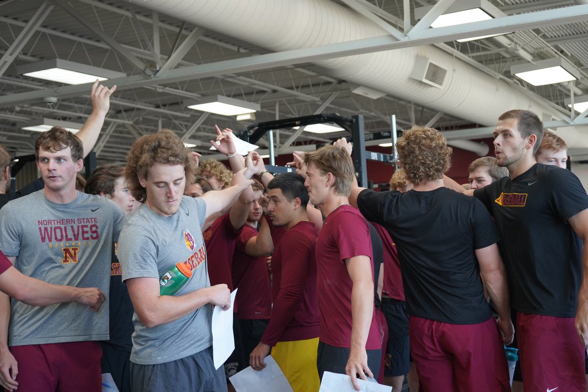 NSUWOLVES_BS's tweet photo. The boys were getting after it in the weight room this morning!

#WIN #GoWolves🐺 https://t.co/EYV7kXbYxZ