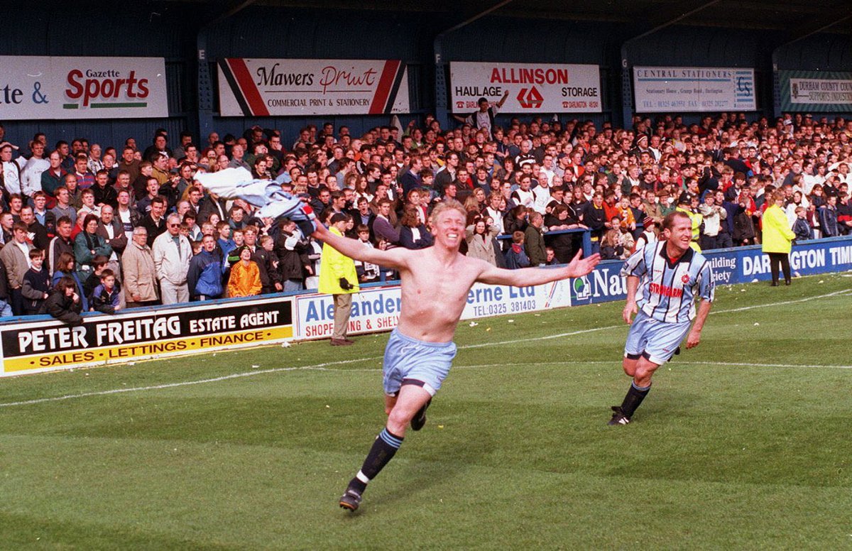 Official_HUFC's tweet image. 👊… #OnThisDay in 1997

@JoeAllon7 made his final Hartlepool United appearance. 

194 apps. 79 goals. Legend💙 

#HUFC