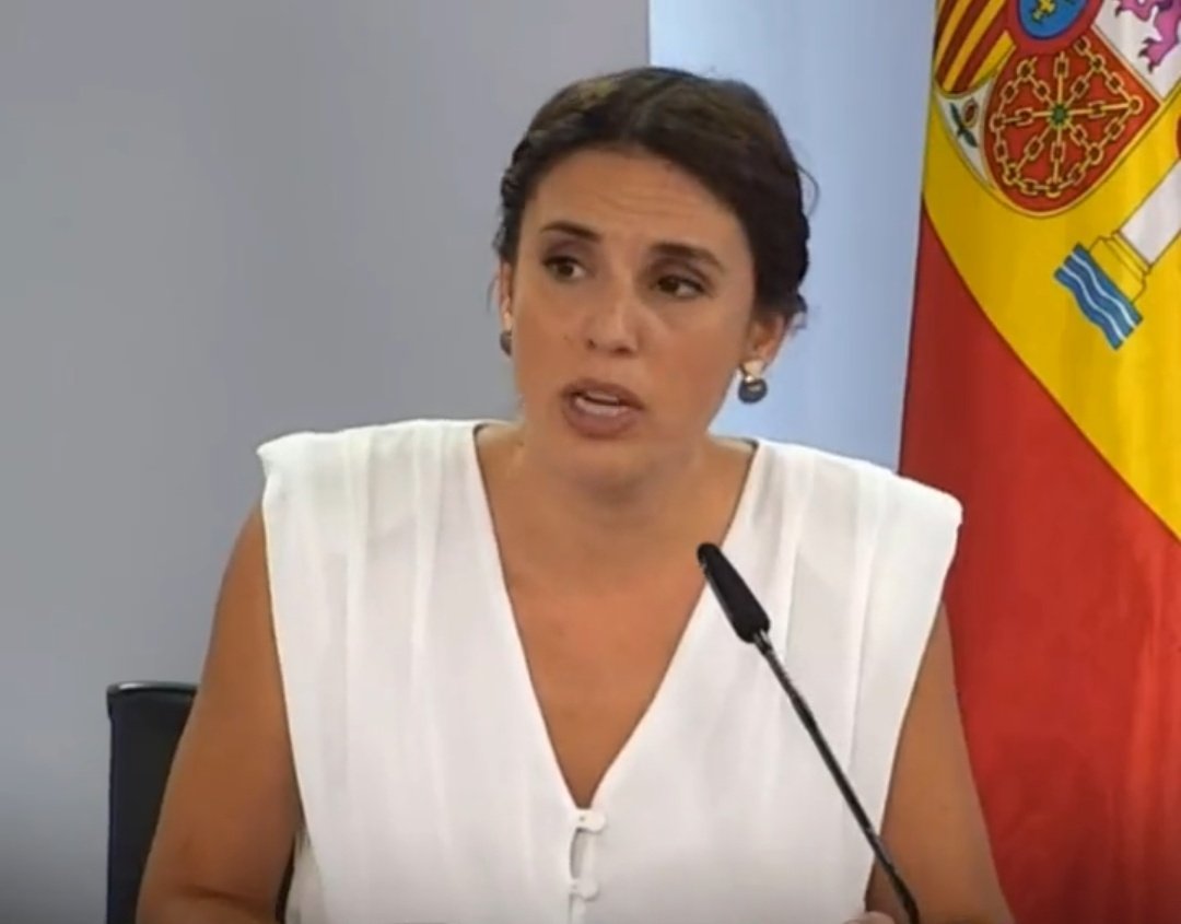 Encuestando's tweet photo. 📊 ¿Estás A FAVOR de la #LeySaludSexual de Irene Montero?

🔃 SÍ
♥️ NO https://t.co/wmpWeoNBwu